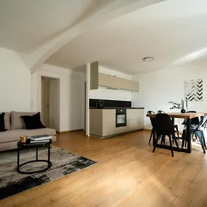 oldtown-apartment-with-2-bathrooms.topcolognehotels.com/